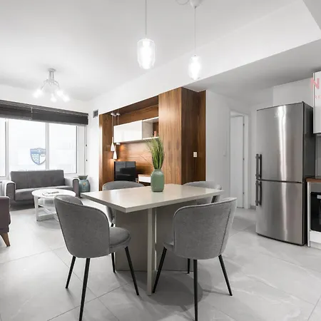 Leon, Nilie Premium Hospitality Mgmt