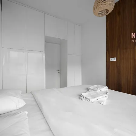 Leon, Nilie Premium Hospitality Mgmt